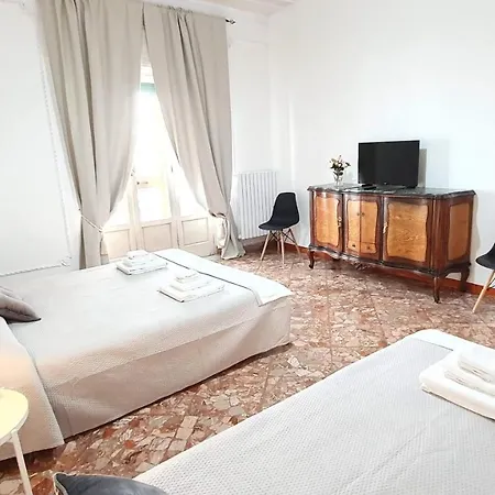 Apulian Central - Centro Guest house